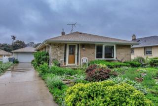 3211 70, Milwaukee WI  53223-2114 exterior