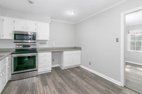 1046 Cedargate Dr, Saint Louis MO exterior