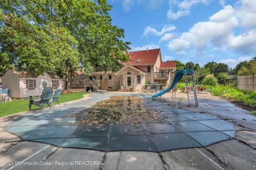 11 Arlene Dr, West Long Branch NJ 07764-1158 exterior