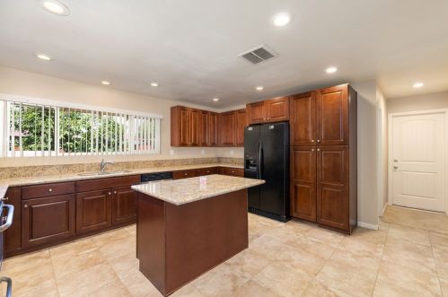 19030 Santa Rosa Mine Rd, Perris CA 92570-7769 exterior