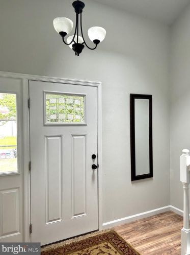 5 Bayleaf Dr, Lumberton Township, NJ 08048-4228