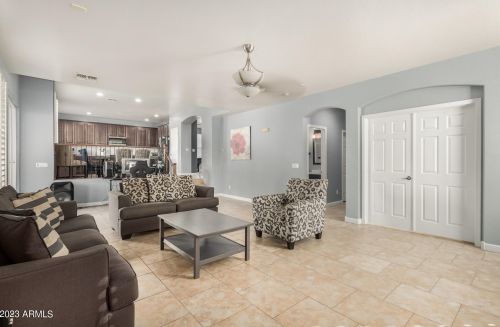 2122 Apache Rain Rd, Phoenix AZ  85085-5084 exterior