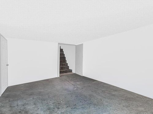 1855 Gleason Ave, Bronx NY 10472-5129 exterior