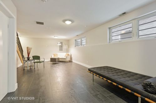 2237 Erie St, Chicago IL 60644-1714 exterior