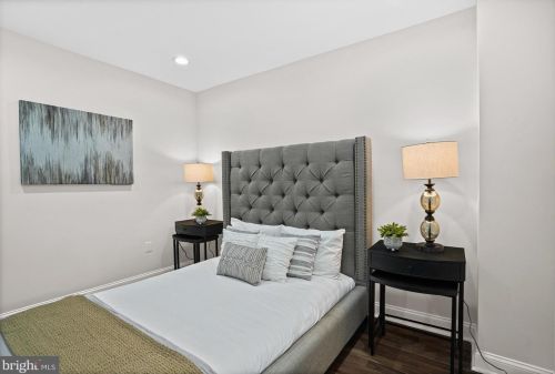 3210 Park Pl, Washington DC  20010-2529 exterior