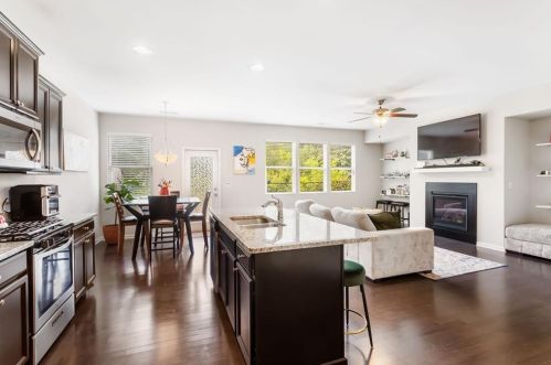 1732 Orange Grove Pl, Austell, GA 30106-7508