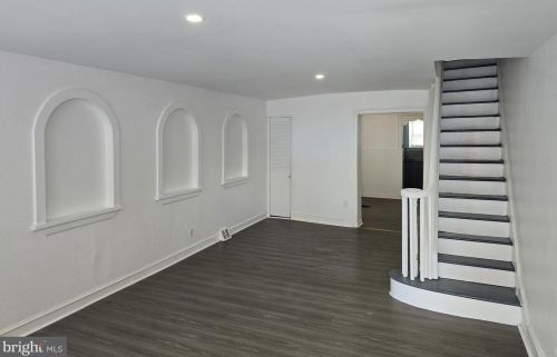 2602 Marshall St, Philadelphia PA 19148-4612 exterior