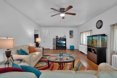 1614 Davis Ave, Pittsburgh PA 15212-1808 exterior