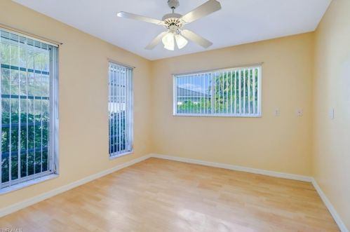 970 Murcott Dr, Naples FL 34120-1478 exterior