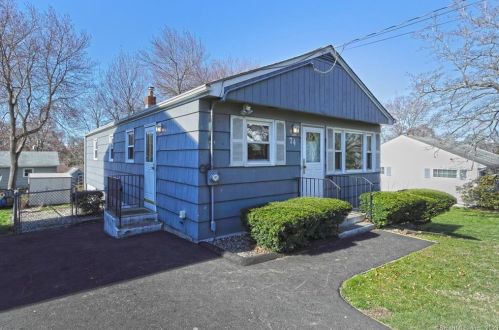 74 Long Island View Rd, Milford, CT 06460-6631