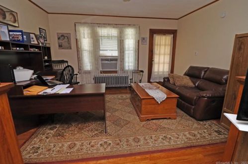 235 Oak St, New Britain CT 06051-1219 exterior