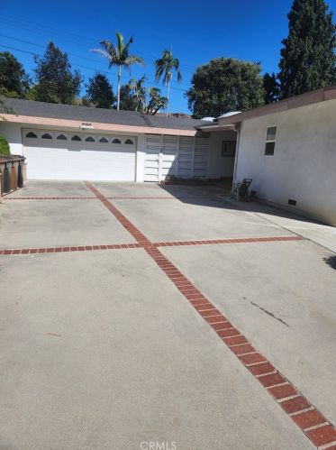 1324 Kroeger Ave, Fullerton CA exterior