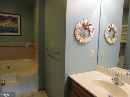 21 Apple Jack Ln, Littlestown PA 17340-1149 exterior