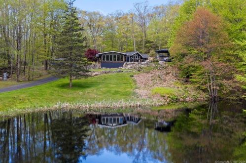 51 Moosehorn Rd, Roxbury, CT 06783-1106