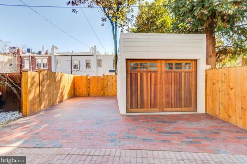 3025 Dent Pl, Washington DC 20007-2916 exterior