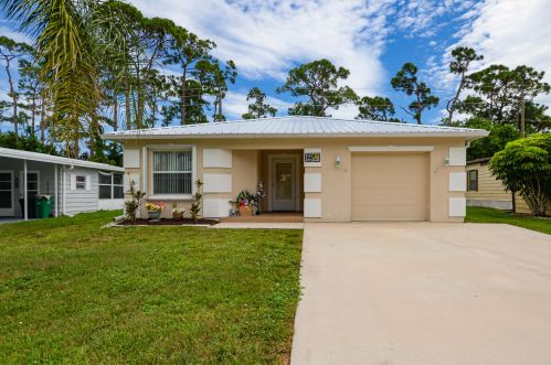 23 La Puerta Del Norte, Fort Pierce, FL 34951-2881