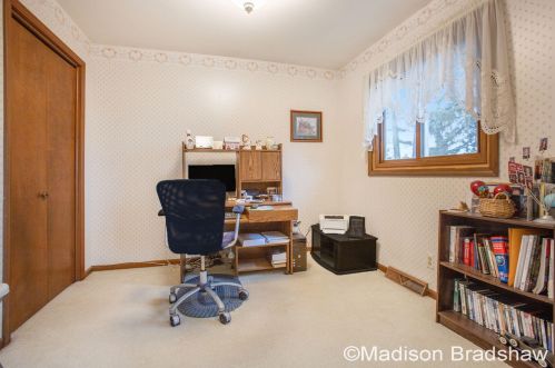 653 Andover St, Grand Rapids MI 49548-7608 exterior