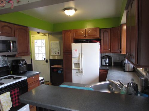 9575 12th St, Kalamazoo, MI 49009-9088