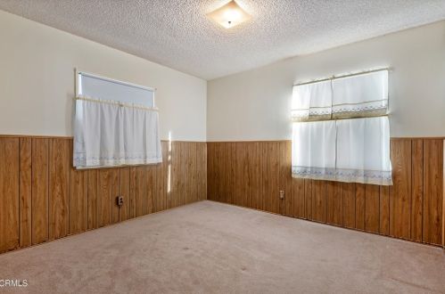 1113 Beverly Dr, Oxnard CA 93030-4813 exterior