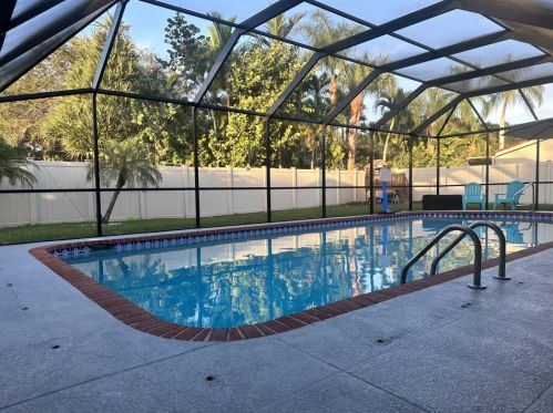 6821 Grande Dr, Boca Raton FL  33433-2736 exterior