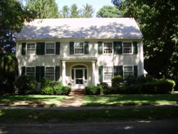 133 Arnold Rd, Newton, MA 02459-3015
