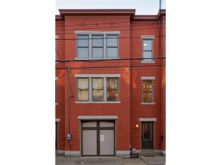 923 James St, Pittsburgh PA  15212-4143 exterior
