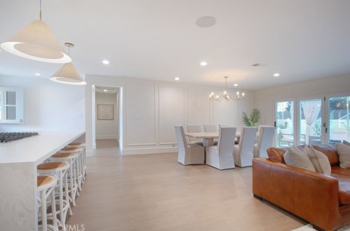 13321 Bubbling Well Rd, Tustin CA  92780-3915 exterior