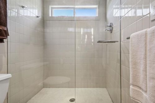 1167 Kendrick Rd, Atlanta GA 30319-2822 exterior