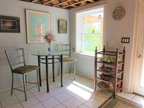 72 Cres St, Providence RI 02907-3237 exterior