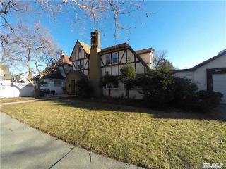 14720 32nd Ave, Flushing NY  11354-3222 exterior