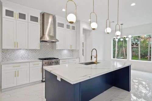 8610 Cross Country Dr, Humble TX 77346-6115 exterior