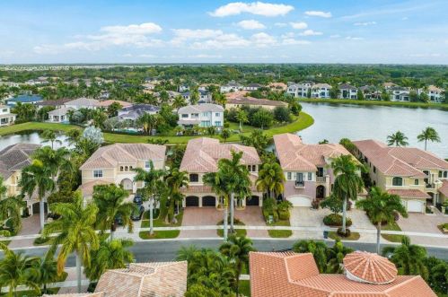 17894 Monte Vis Dr, Boca Raton FL 33496-1057 exterior