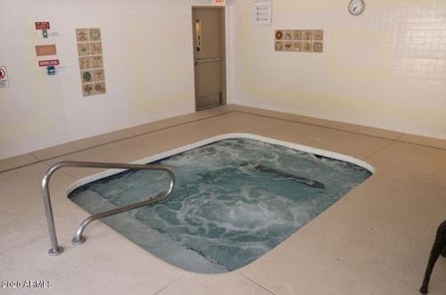 11608 51st St, Phoenix AZ 85044-5686 exterior