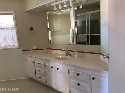 5712 Diamond K St, Tucson AZ 85713-4467 exterior