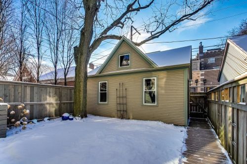 1133 Schubert Ave, Chicago IL 60614-1507 exterior