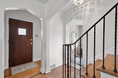 600 Parkview Dr, Pittsburgh PA  15243-2008 exterior