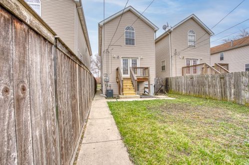 1502 Karlov Ave, Chicago IL 60651-1927 exterior