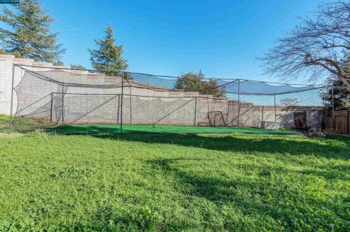 3650 Dormer Ave, Concord CA 94519-1645 exterior