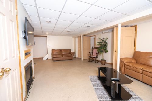 5805 111, Milwaukee WI 53214-2357 exterior