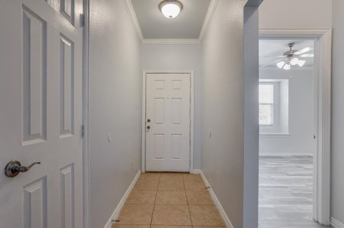 3011 Tudor Ln, Irving TX  75060-2233 exterior