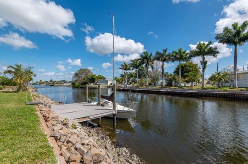 4914 Almar Dr, Punta Gorda FL 33950-8715 exterior