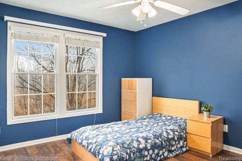 5348 Creekmonte Dr, Rochester MI 48306-4793 exterior