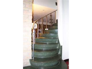 4527 Country Club Dr, Pittsburgh PA  15236-4807 exterior