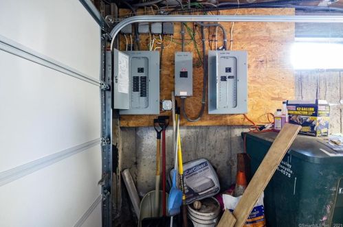 338 Cherry St, New Britain CT 06051-3507 exterior