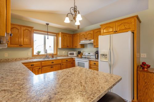 251 Lawrence Ct, Sartell MN 56377-2072 exterior