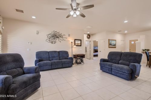 43630 20th St, Phoenix AZ 85006-2004 exterior