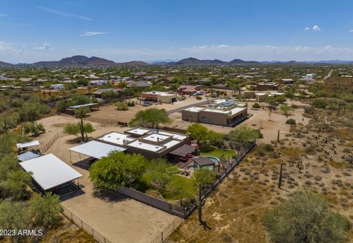 40115 3rd St, Phoenix AZ  85086-8606 exterior