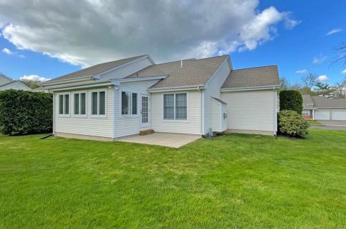 58 Hudson Ln, Windsor CT 06095-1845 exterior