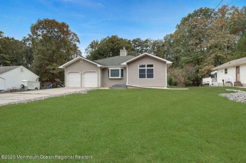 338 New Central Ave, Jackson Twp NJ 08527-2952 exterior