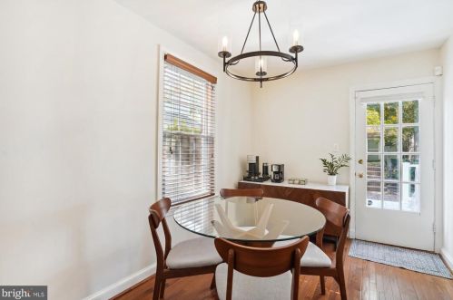 917 Columbus St, Alexandria VA 22314-1611 exterior